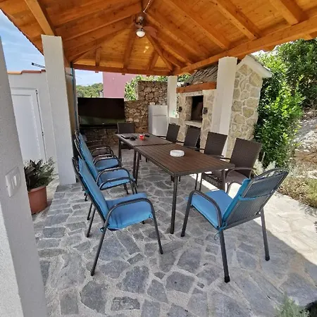 Tisno Resort * 티스노
