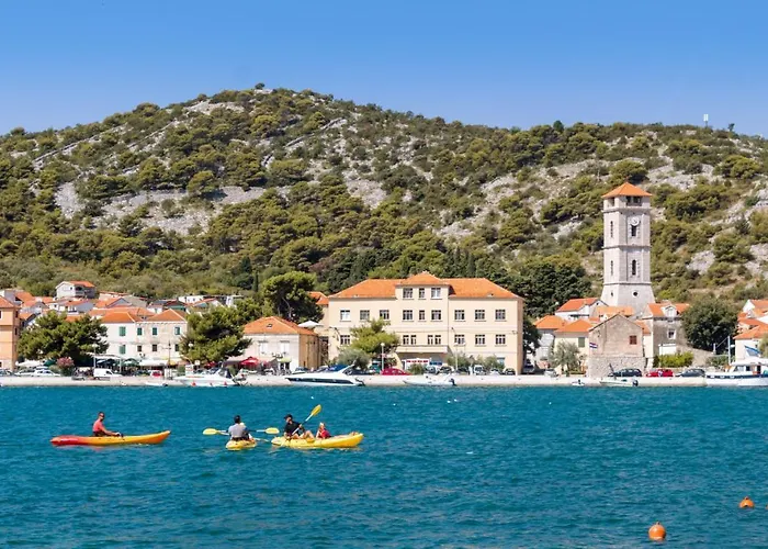 Tisno Resort Апартаменты Тисно