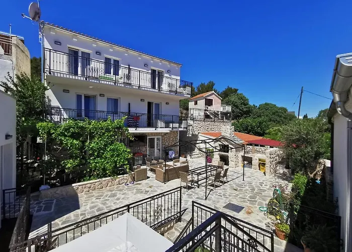 Апартаменты Tisno Resort