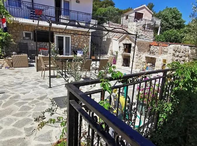 Tisno Resort Тисно