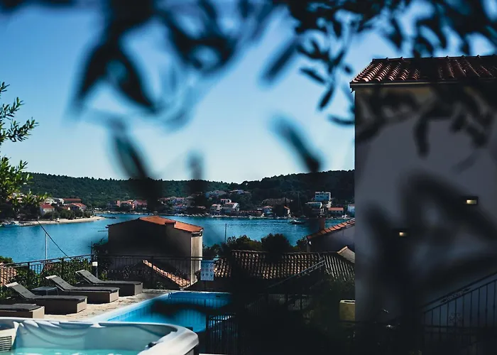 Tisno Resort * Тисно